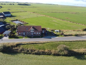 Bild: Grüne Urlaubs-Insel im Wattenmeer *** Radmokerhus Pellworm